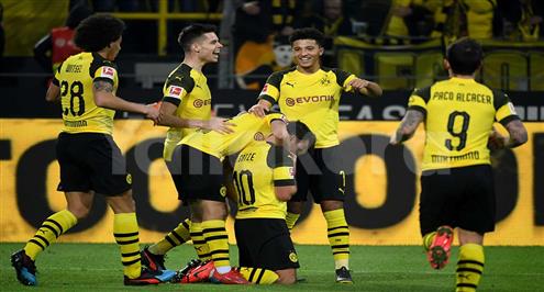 تغريم ناديي بوروسيا دورتموند وفورتونا دوسلدورف بسبب سلوك الجماهير 